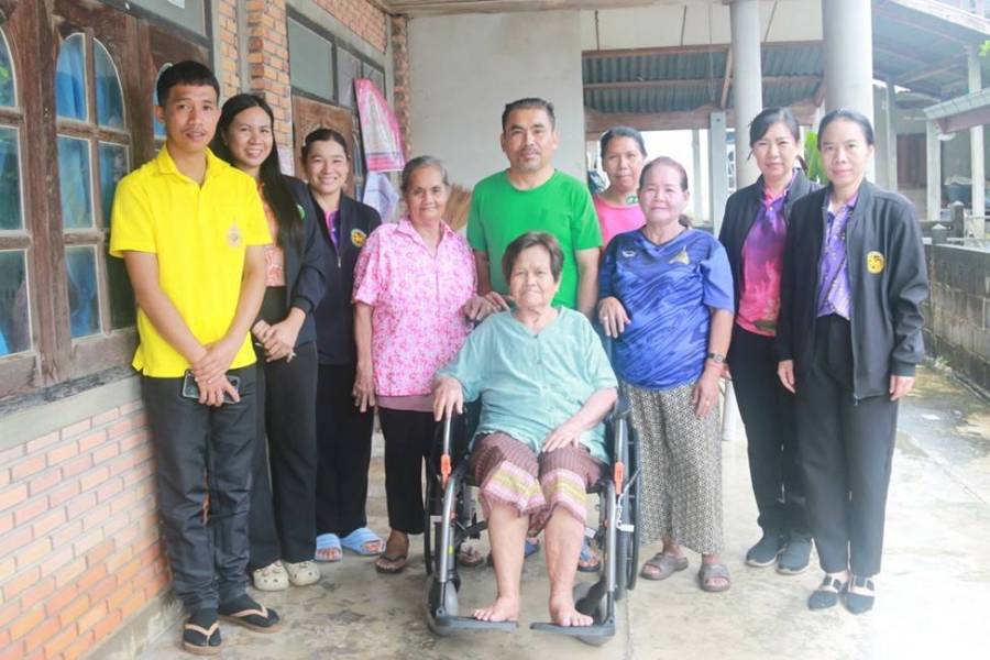 28 ส.ค.68 ลงพื้นที่มอบรถเข็นนั่ง (Wheelchair) ให้ผู้พิการทางการเคลื่อนไหวหรือทางร่างกาย 